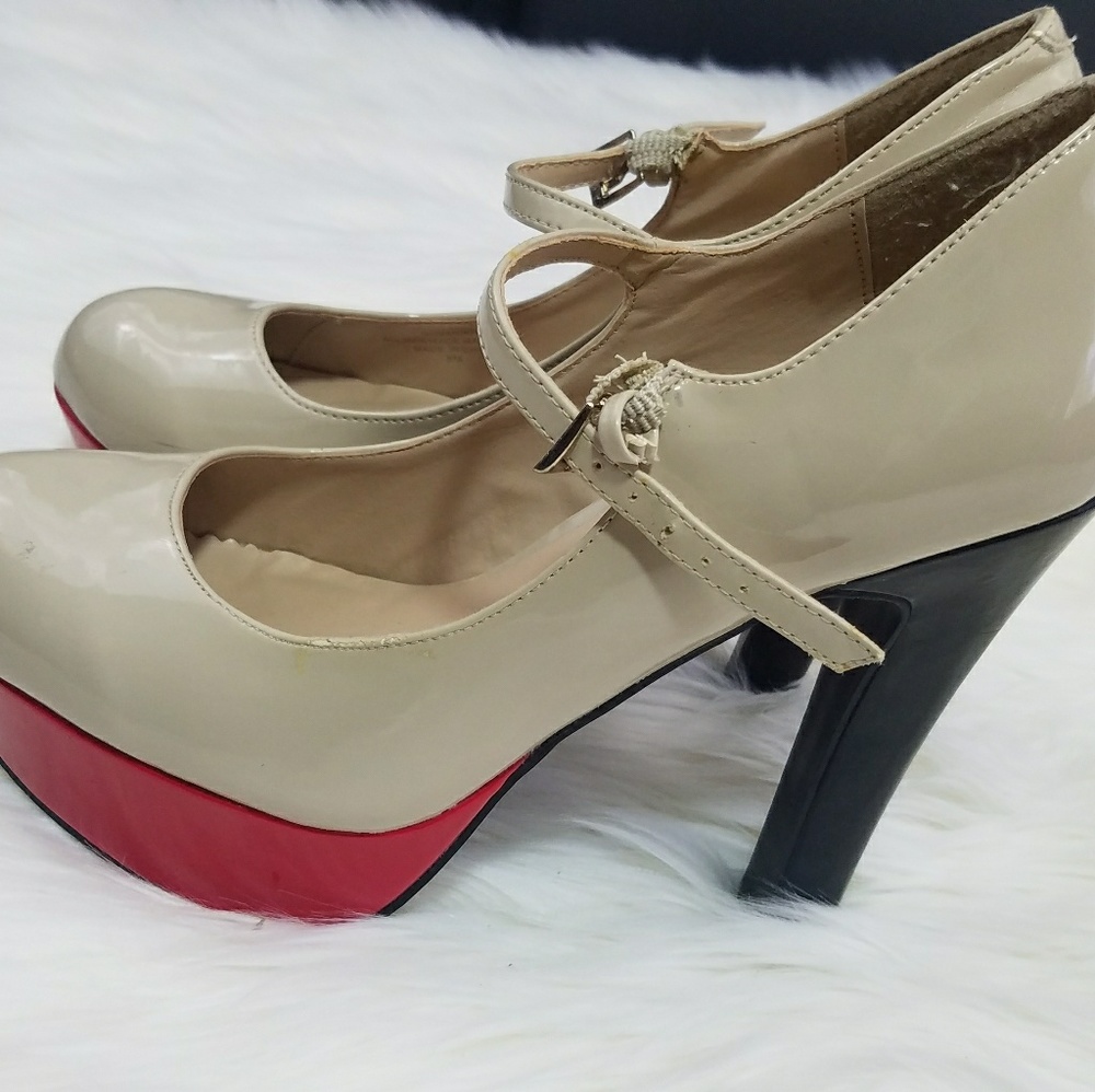 Guess platform shoes in tan, red, black color 0014 - Picture 7 of 9